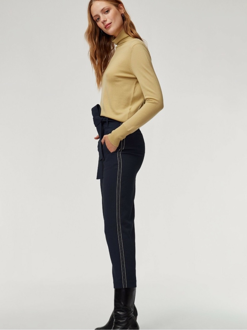 Aritzia‎ Wilfred Women's Jallade Pant Crepe Cropped High Waisted Pants Black